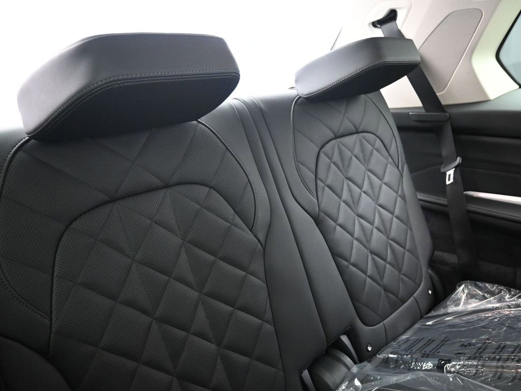 New 2026 BMW X7 xDrive40i w/ Premium Package image 20