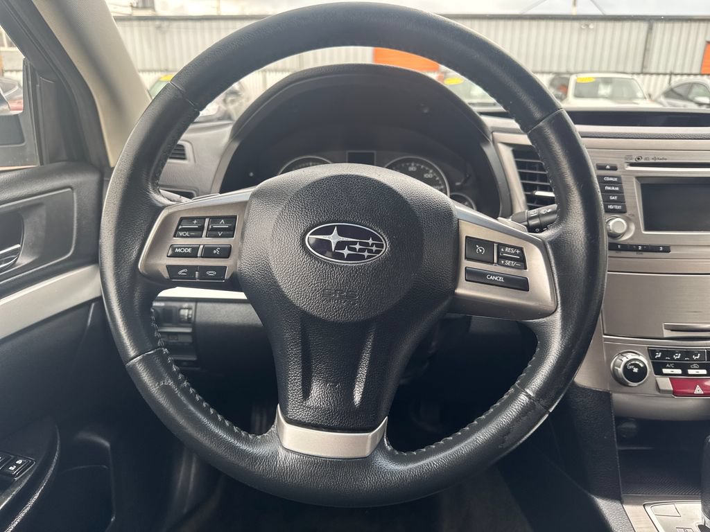 Used 2014 Subaru Outback 2.5i Premium AWD/4WD image 14