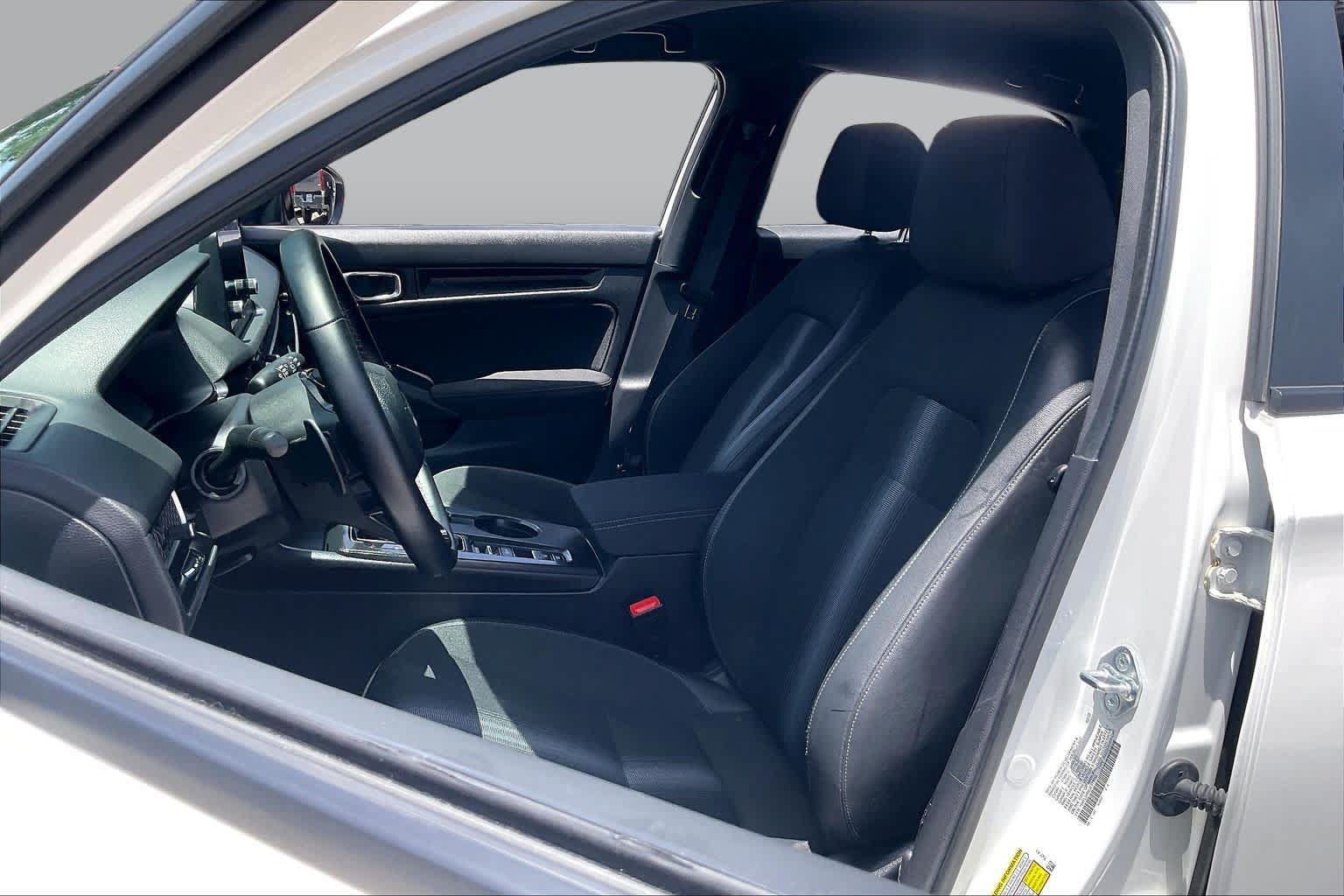 Used 2025 Honda Civic Sport image 8