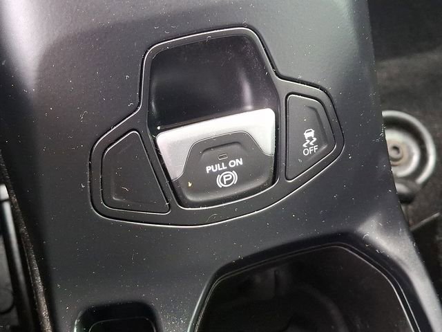 Used 2018 Jeep Renegade Sport w/ Power & Air Group image 27