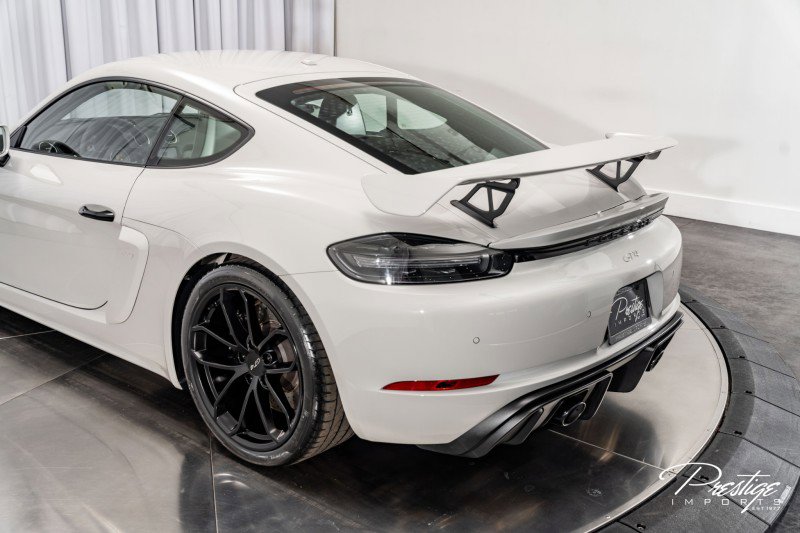 Used 2020 Porsche 718 Cayman GT4 image 12
