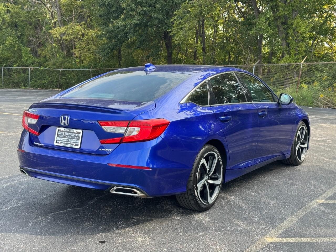 Used 2020 Honda Accord Sport image 4
