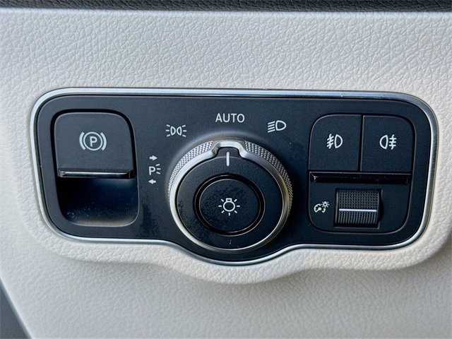 Certified 2025 Mercedes-Benz GLB 250 4MATIC image 10