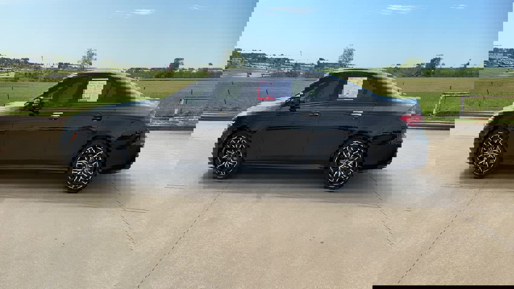 Used 2021 Mercedes-Benz E 350 4MATIC Sedan image 5