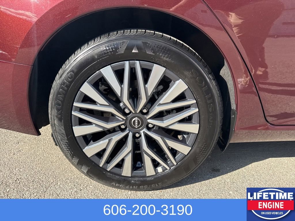 Used 2025 Nissan Altima 2.5 SV image 5