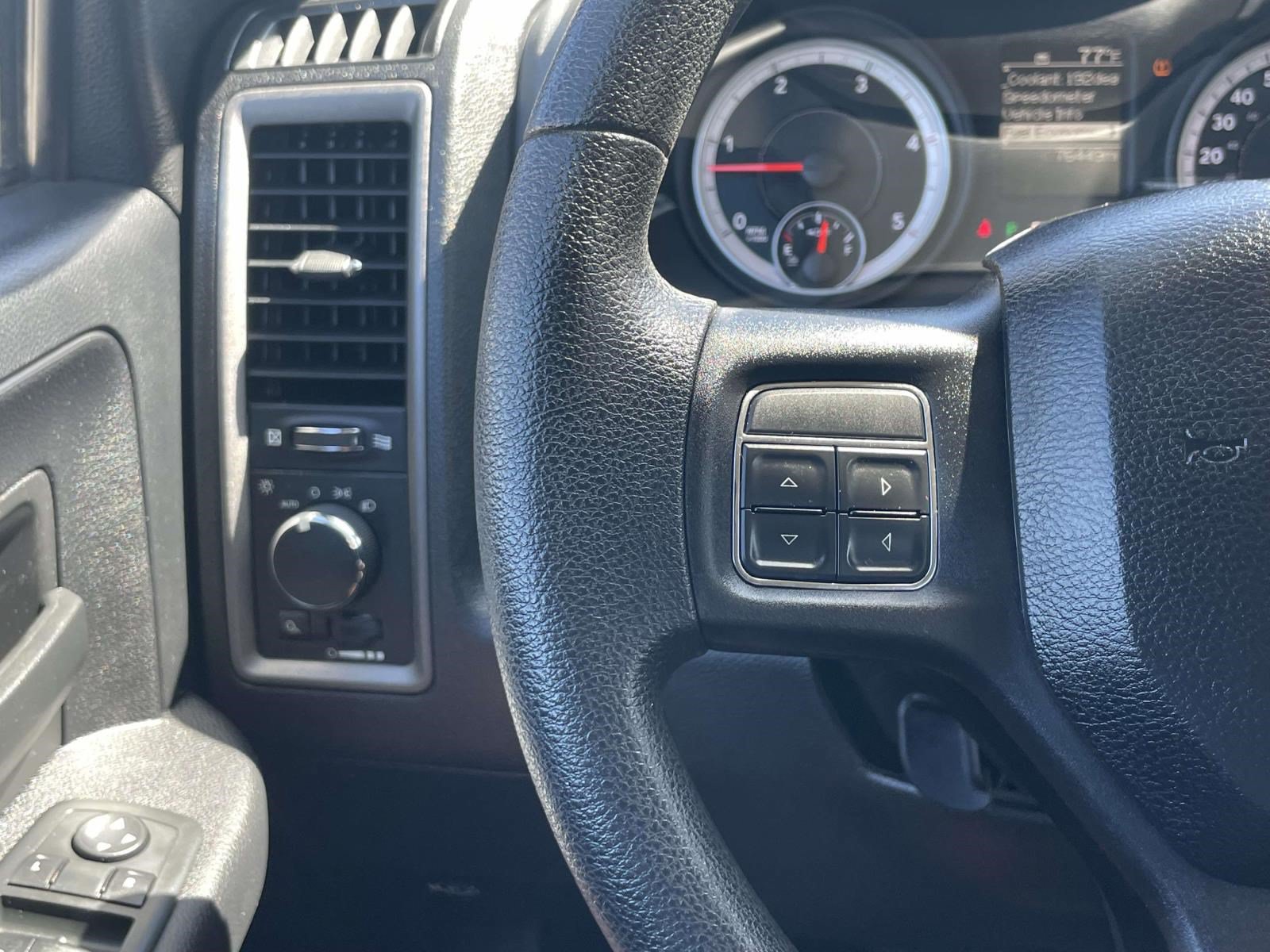 Used 2013 RAM 2500 Tradesman w/ Chrome Appearance Group AWD/4WD image 20