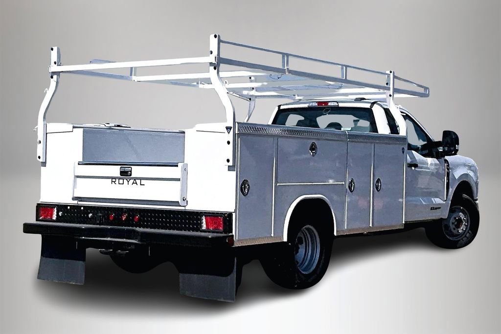 New 2023 Ford F350 XL w/ XL Chrome Package image 18