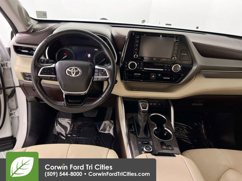 Used 2021 Toyota Highlander Limited image 26