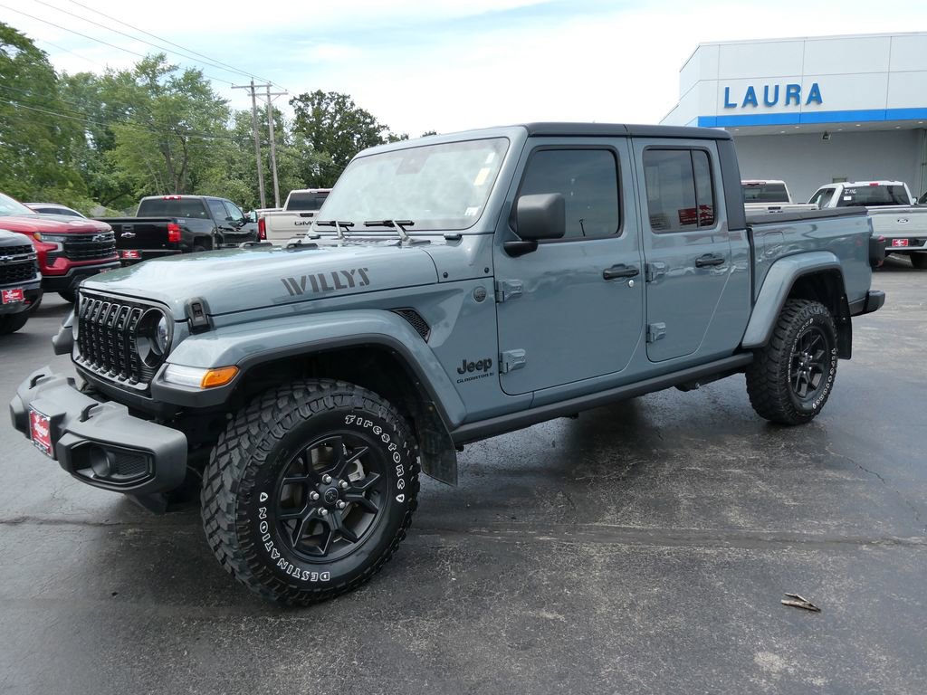 Used 2024 Jeep Gladiator Sport AWD/4WD image 9
