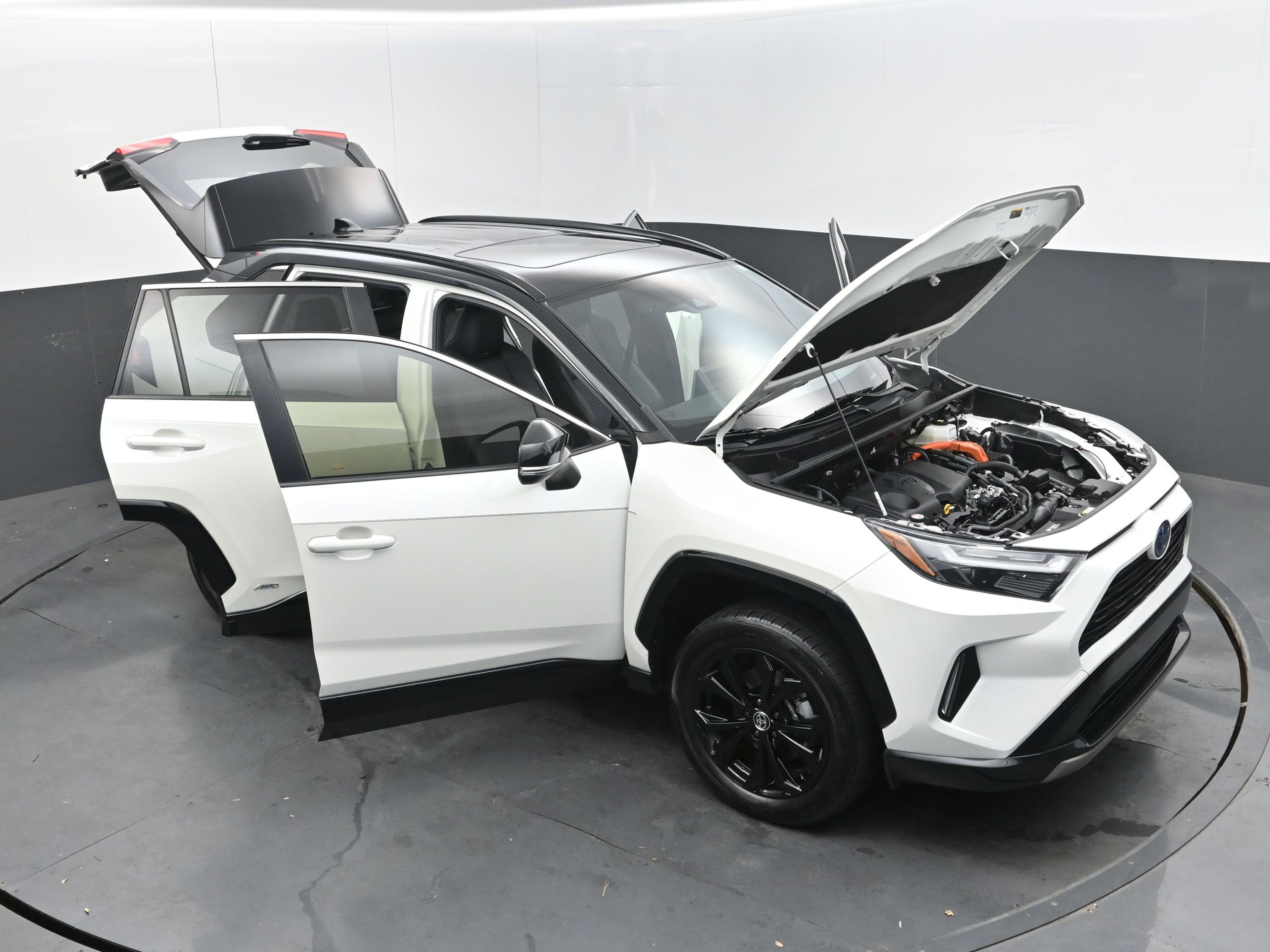 Used 2022 Toyota RAV4 XSE image 36