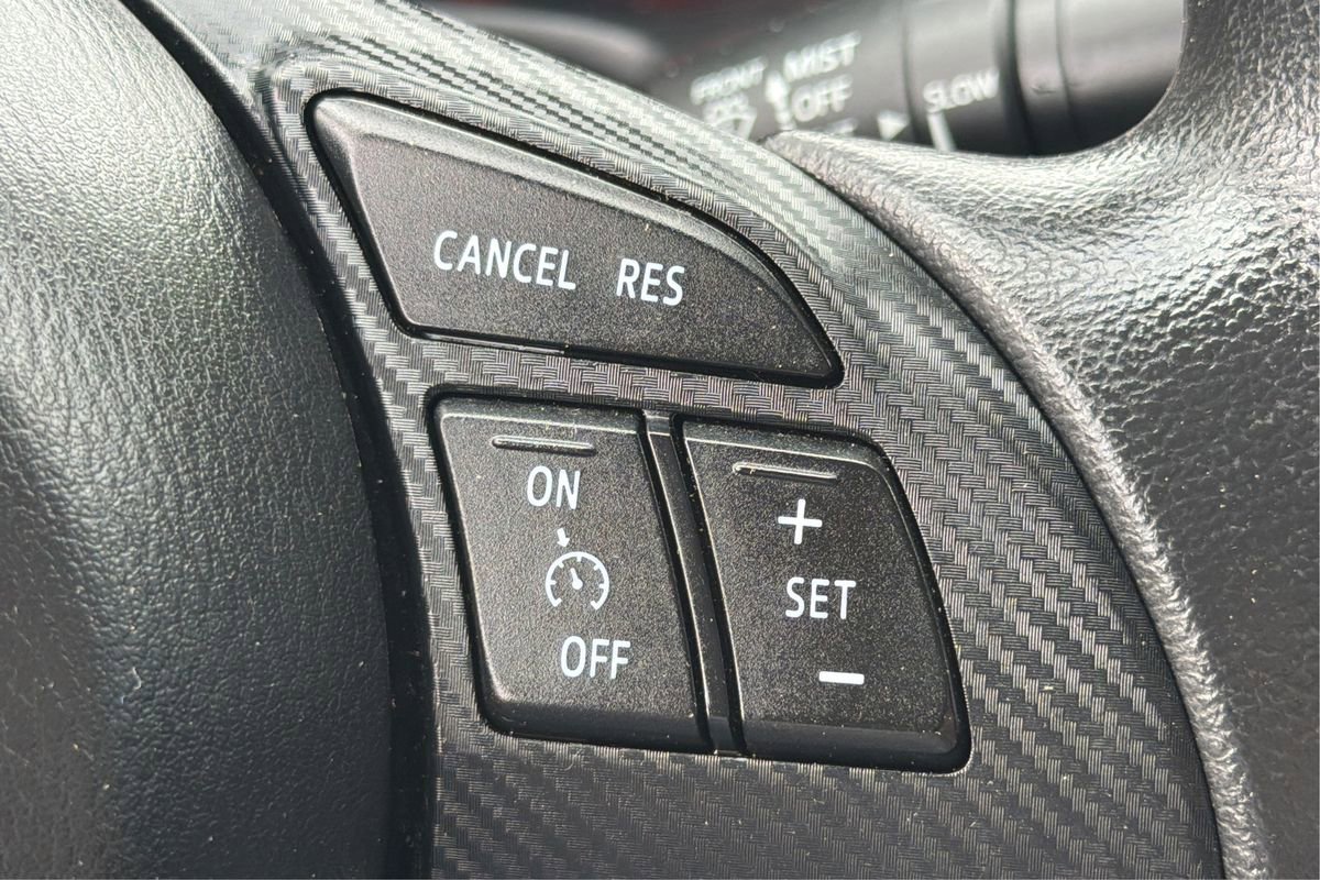 Used 2016 MAZDA MAZDA3 i Sport FWD image 31