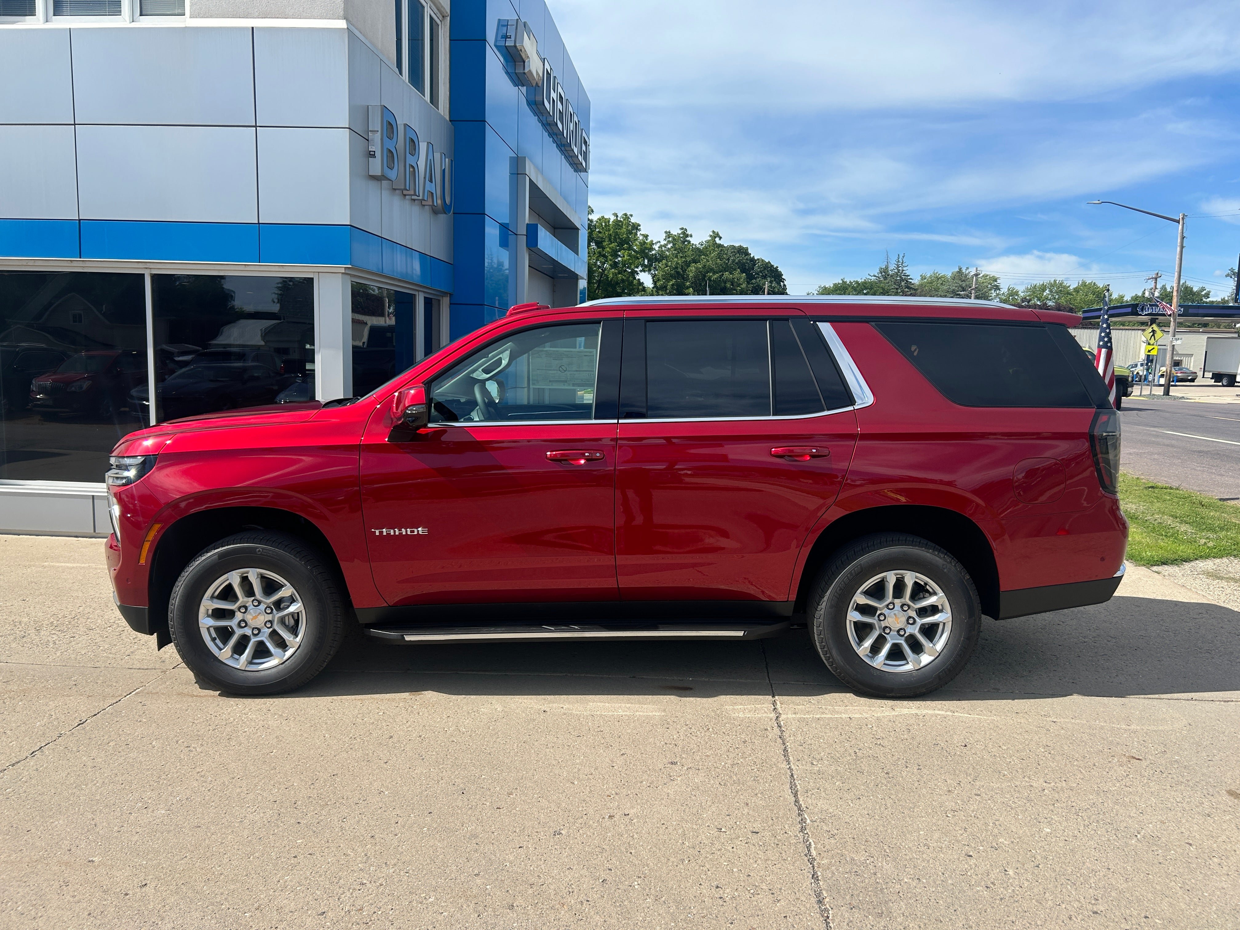 New 2026 Chevrolet Tahoe LT w/ Comfort Package AWD/4WD image 1