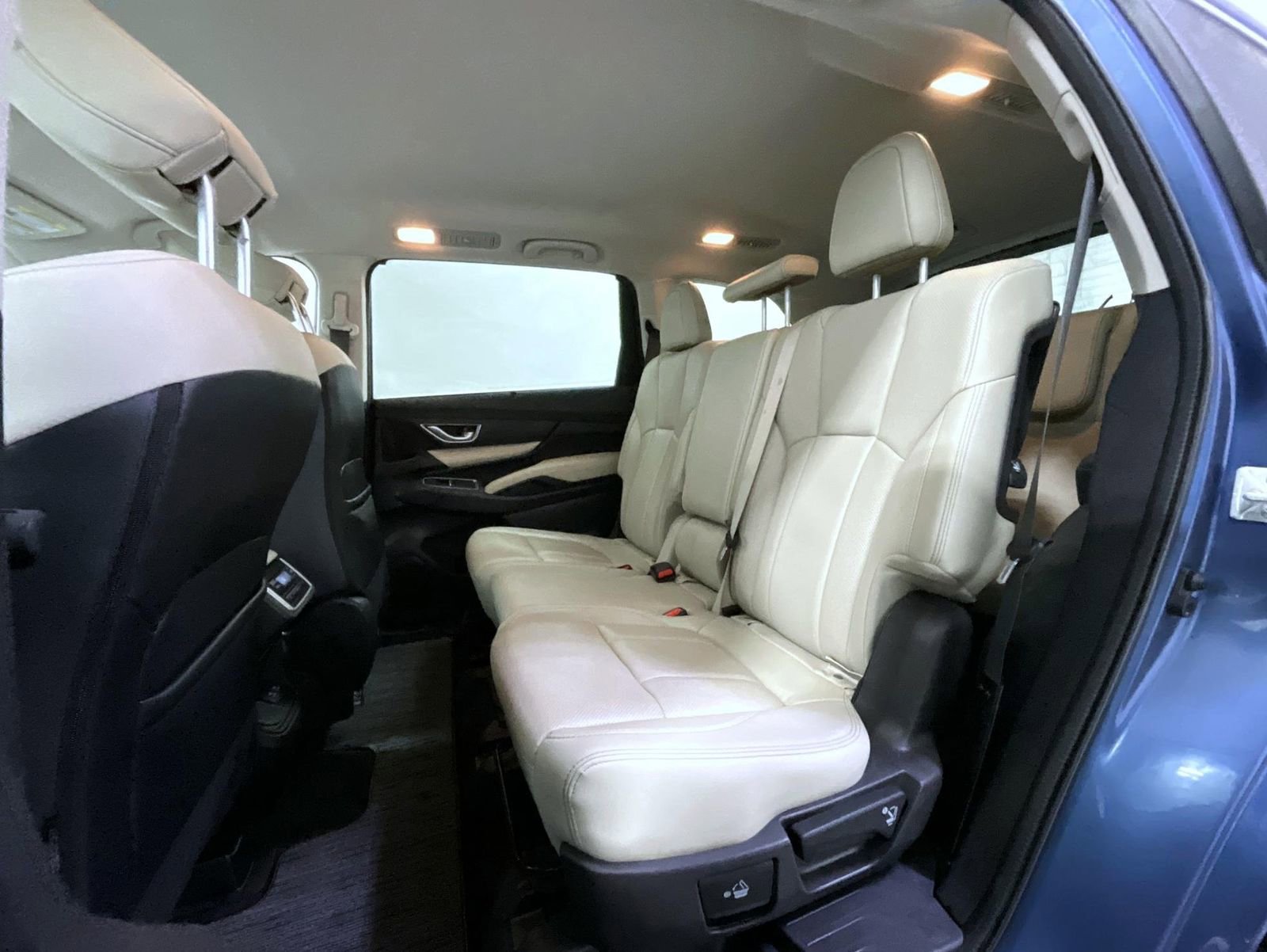 Used 2022 Subaru Ascent Limited image 19