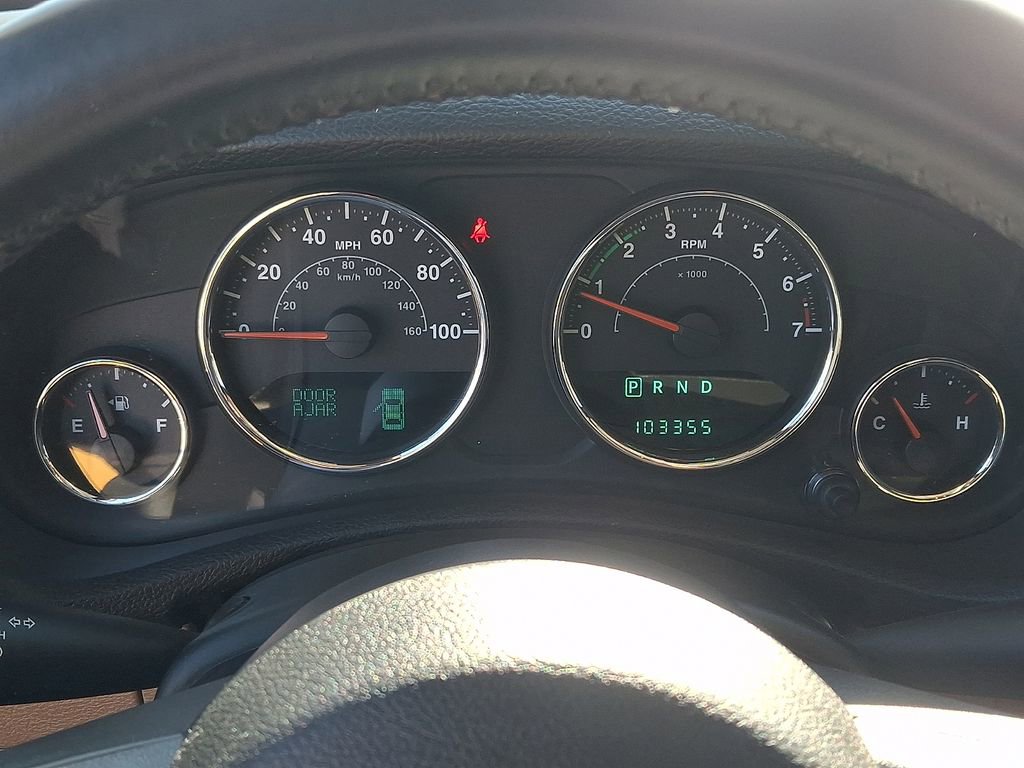 Used 2013 Jeep Wrangler Sahara w/ Dual Top Group image 17