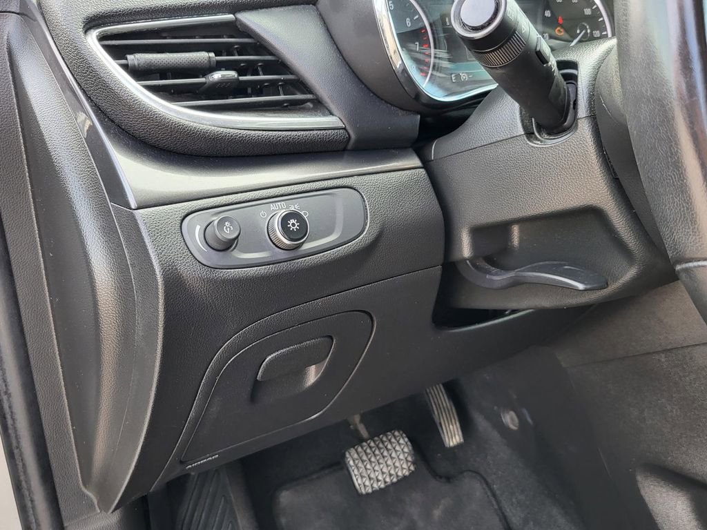 Used 2018 Buick Encore Preferred image 19