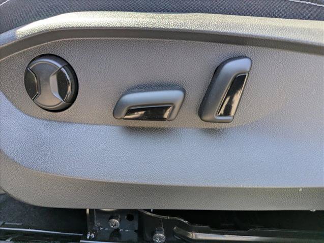 New 2026 Volkswagen Taos SE AWD/4WD image 11