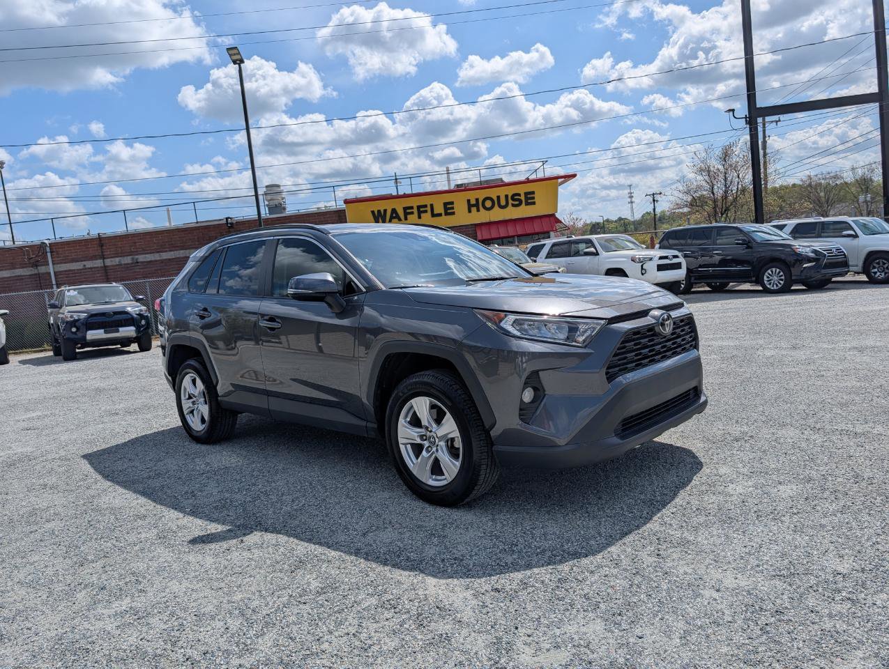 Used 2020 Toyota RAV4 XLE image 3