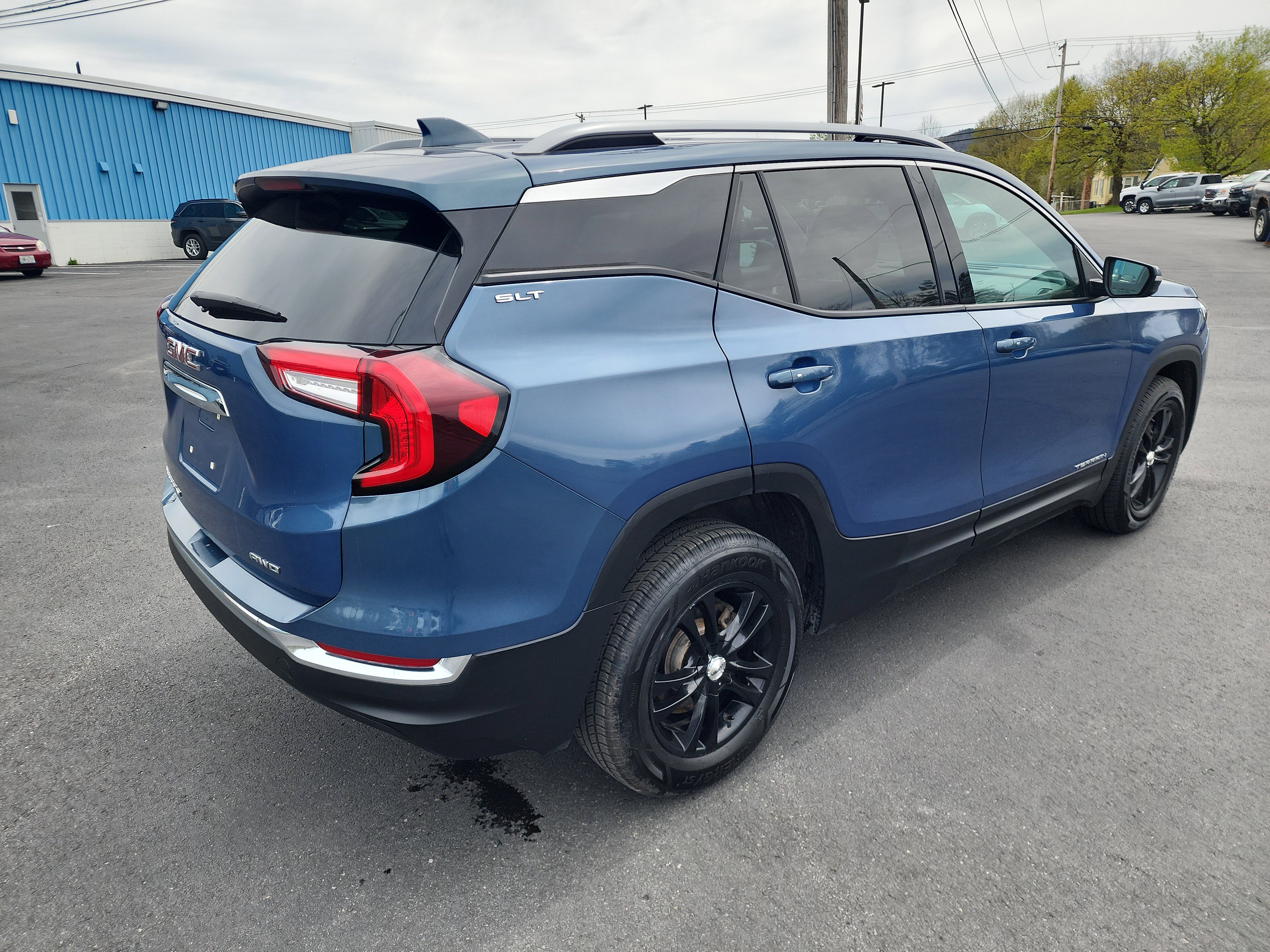 Certified 2024 GMC Terrain SLT AWD/4WD image 8