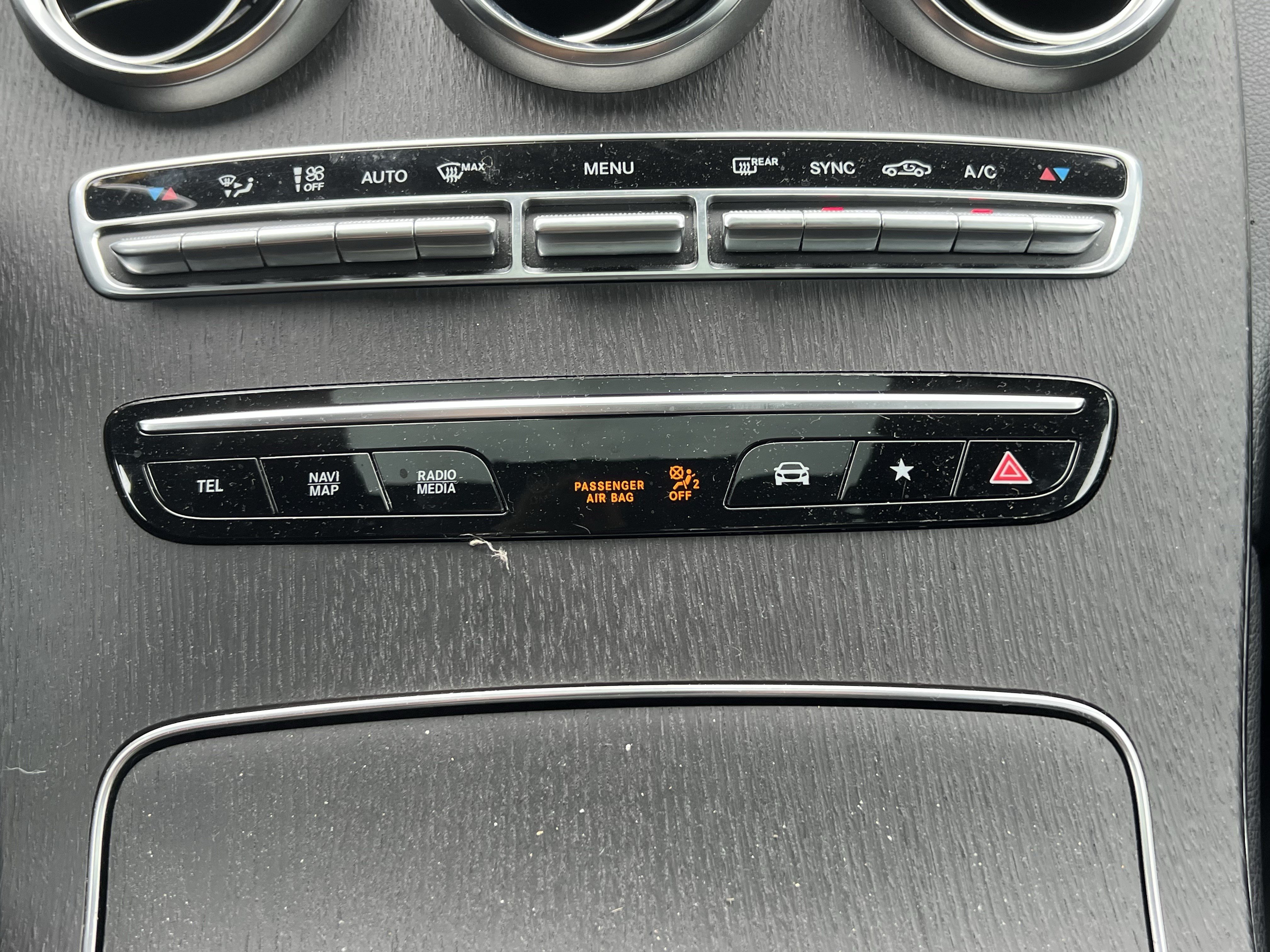 Used 2020 Mercedes-Benz GLC 300 4MATIC w/ AMG Line image 30