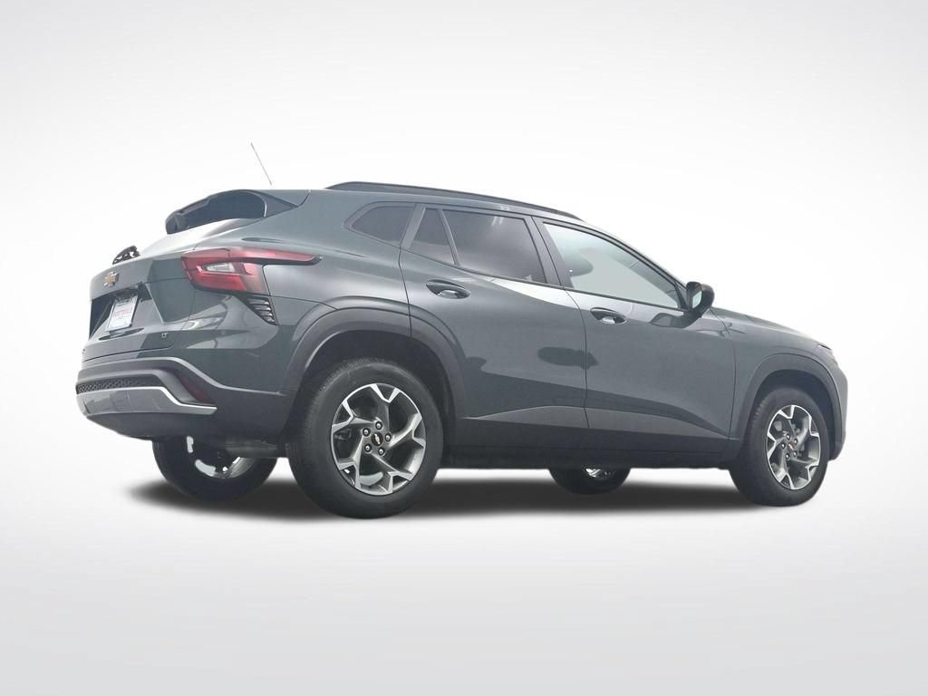 Used 2025 Chevrolet Trax LT FWD image 33