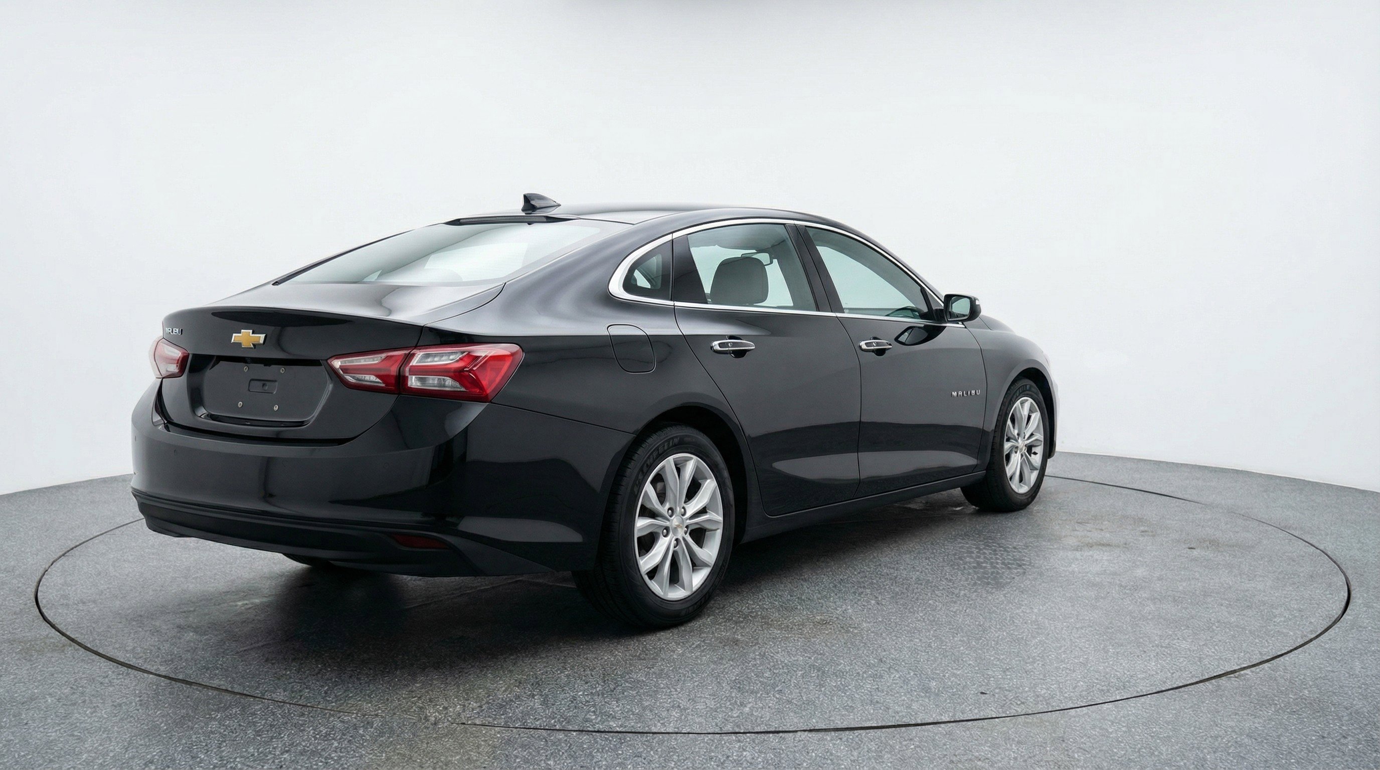 Used 2024 Chevrolet Malibu LT image 9