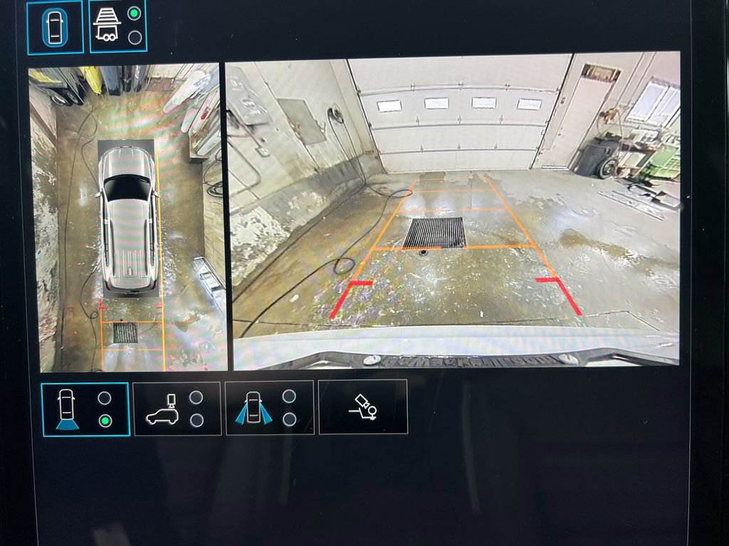 New 2026 GMC Acadia Denali Ultimate w/ LPO, Floor Liner Package image 15