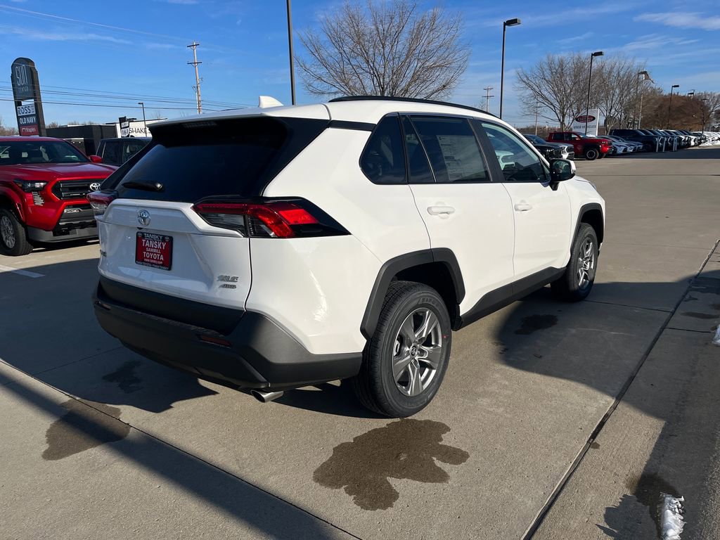 New 2025 Toyota RAV4 XLE image 5