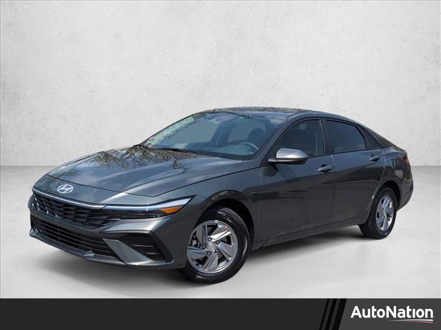 New 2026 Hyundai Elantra SE