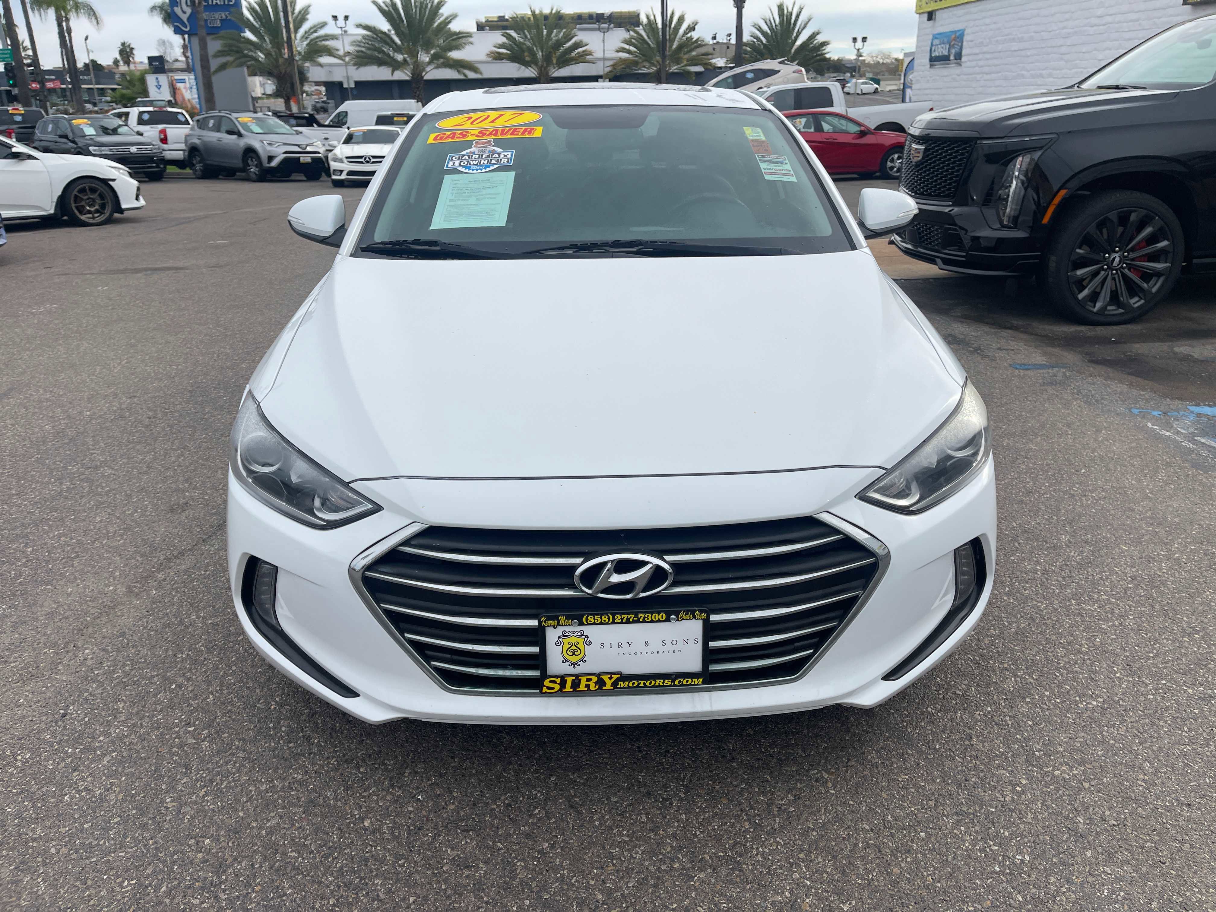 Used 2017 Hyundai Elantra Limited w/ Limited Tech Package 04 FWD image 8