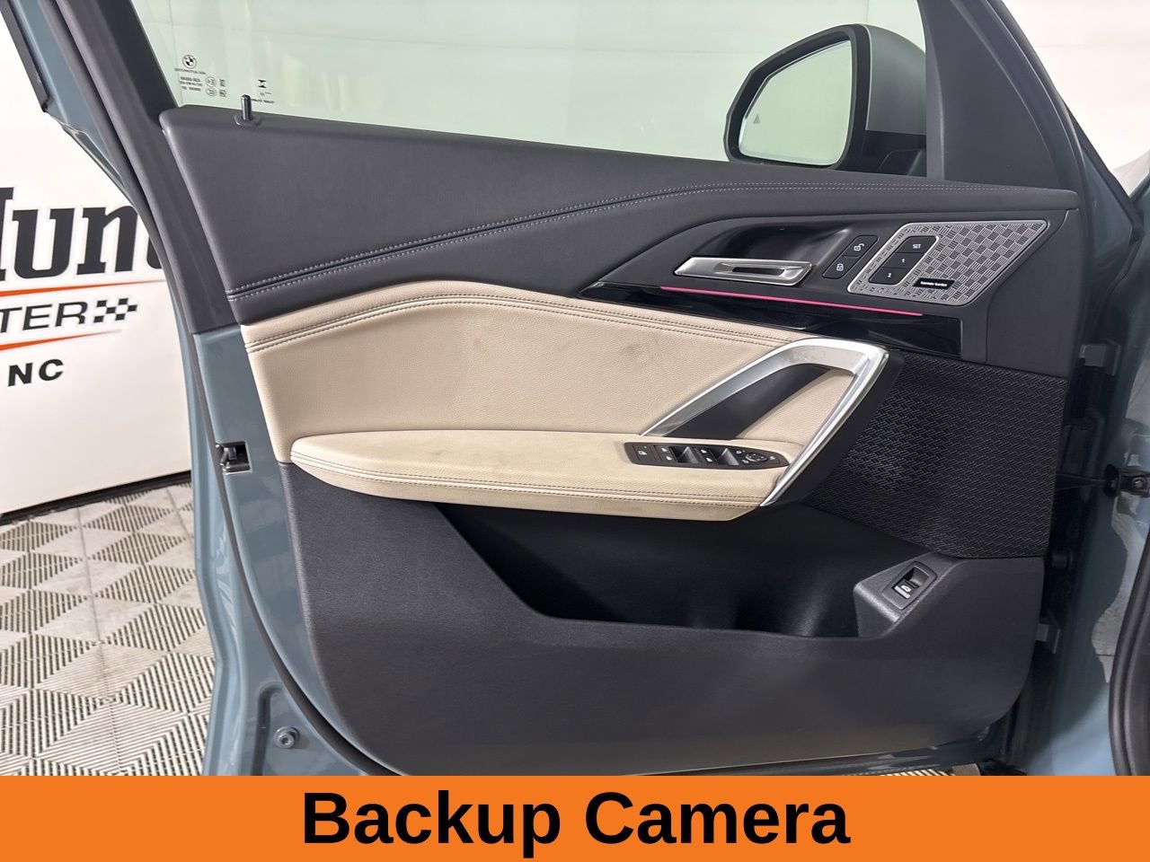 Used 2023 BMW X1 xDrive28i w/ Premium Package image 9