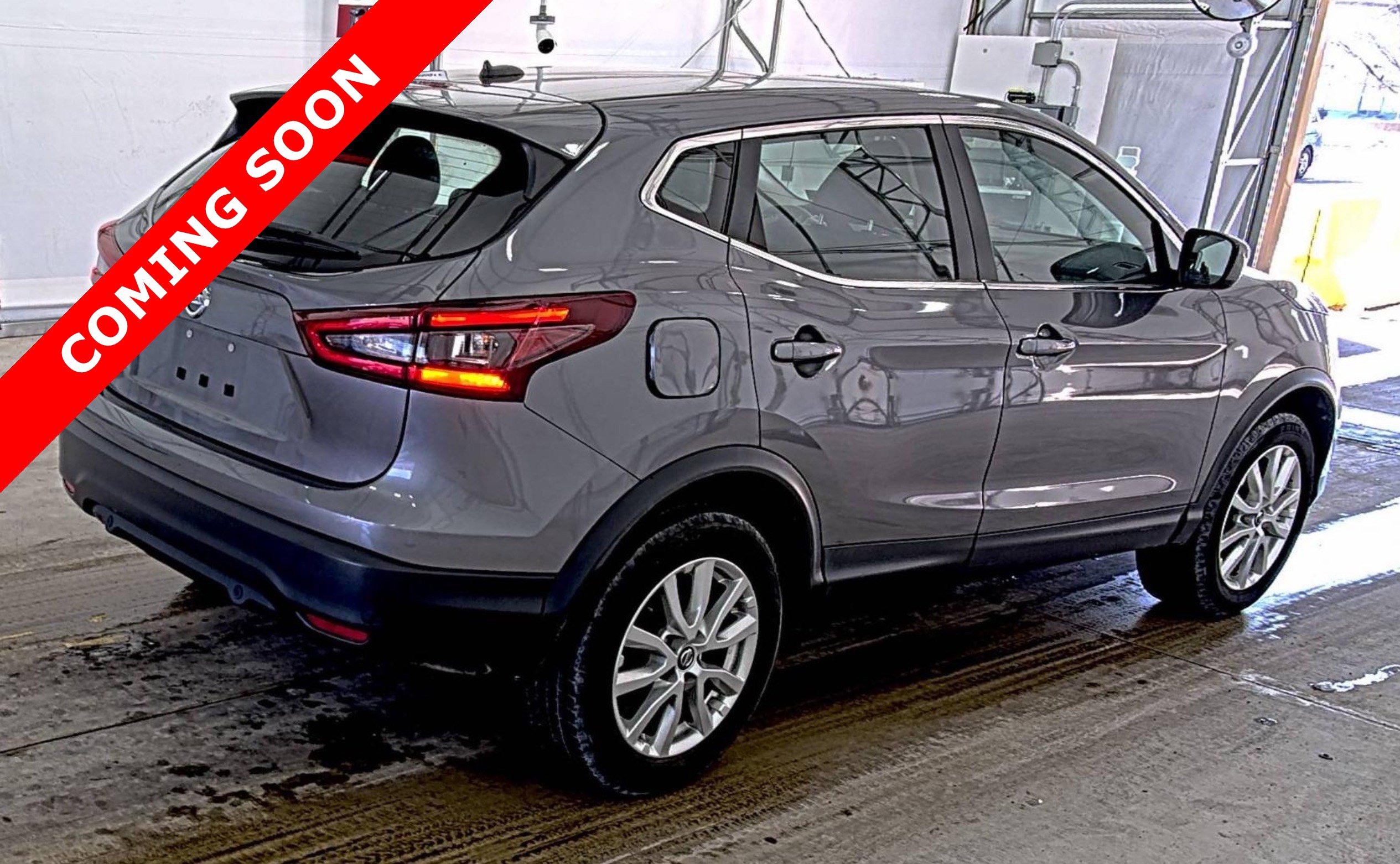 Used 2021 Nissan Rogue Sport S image 4