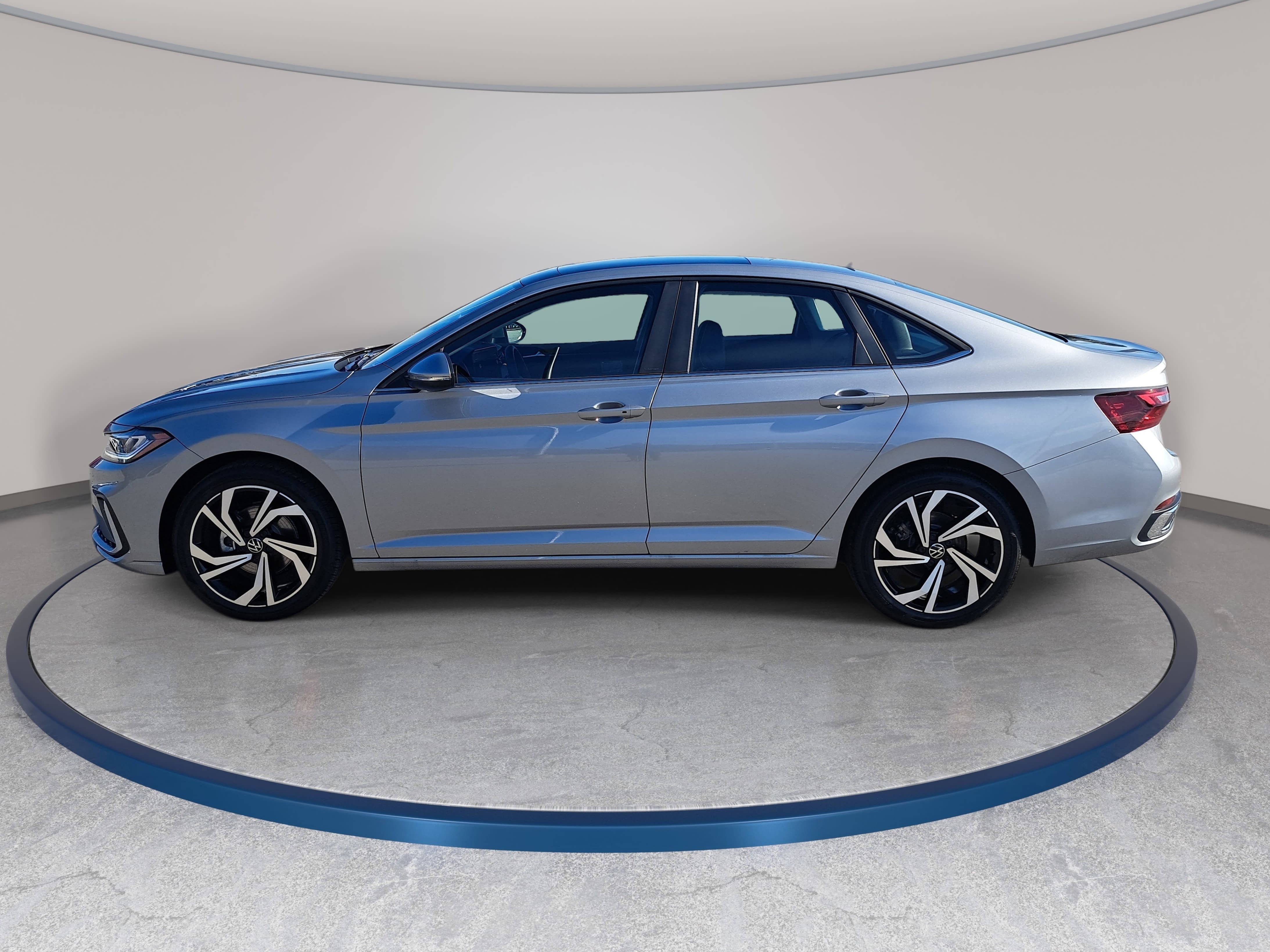New 2026 Volkswagen Jetta SEL FWD image 8