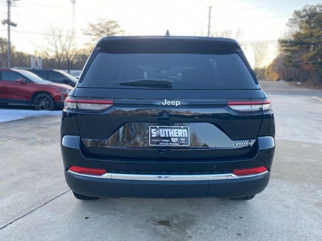 Used 2025 Jeep Grand Cherokee Limited image 4