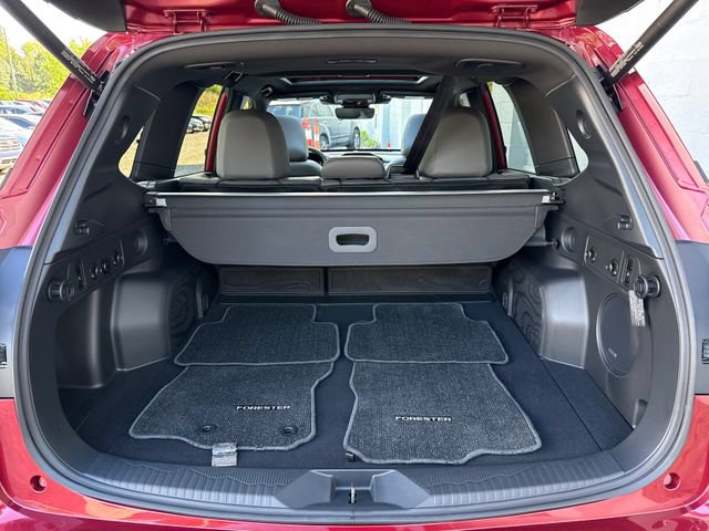 Used 2025 Subaru Forester Limited AWD/4WD image 14
