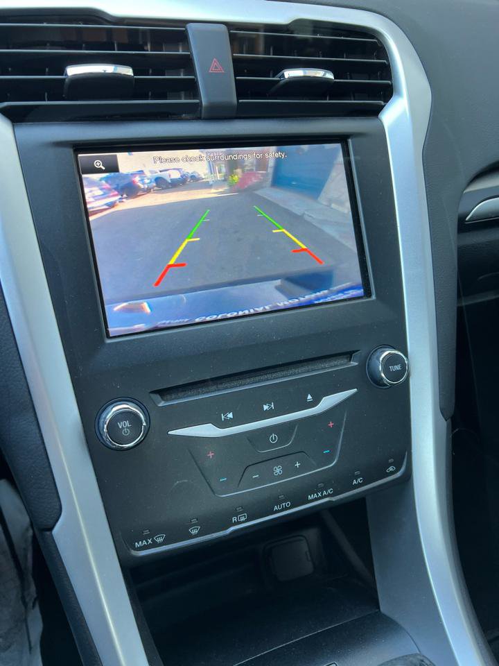 Used 2013 Ford Fusion SE image 16