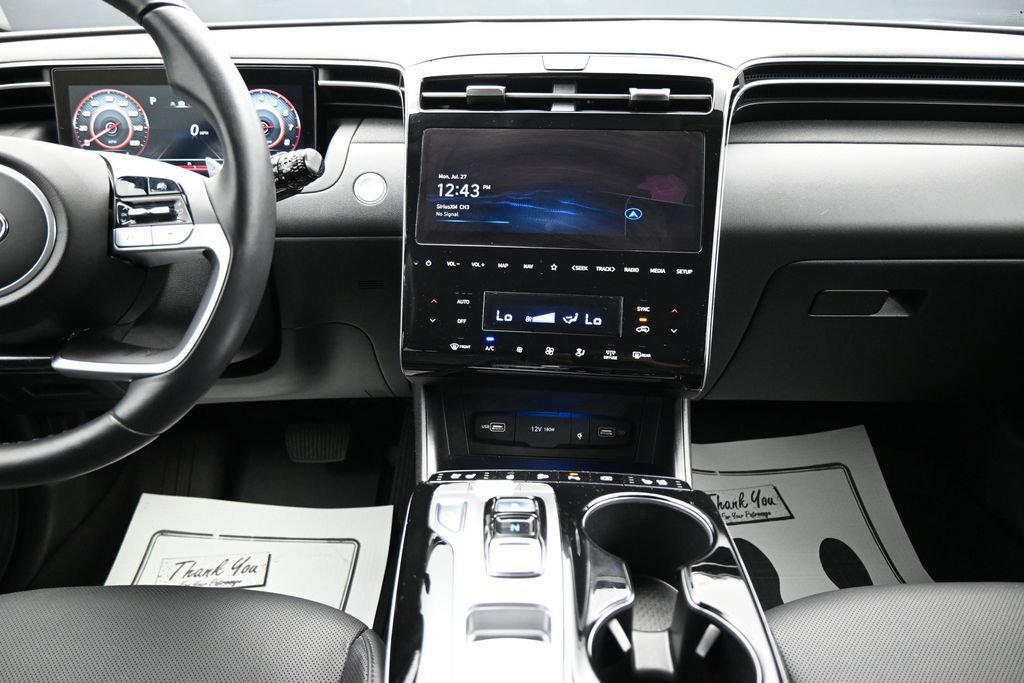 Used 2022 Hyundai Tucson Limited AWD/4WD image 19