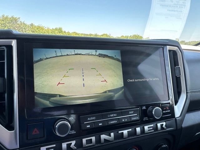 Used 2025 Nissan Frontier SV RWD image 12