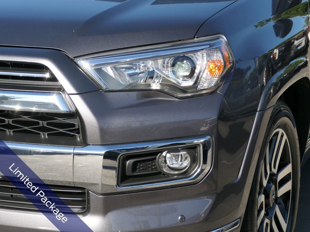 Used 2022 Toyota 4Runner Limited RWD image 10