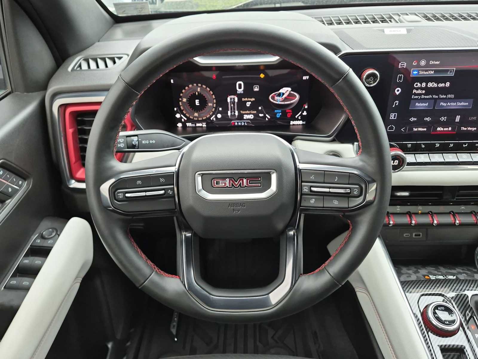 Used 2024 GMC Canyon AT4X AWD/4WD image 25