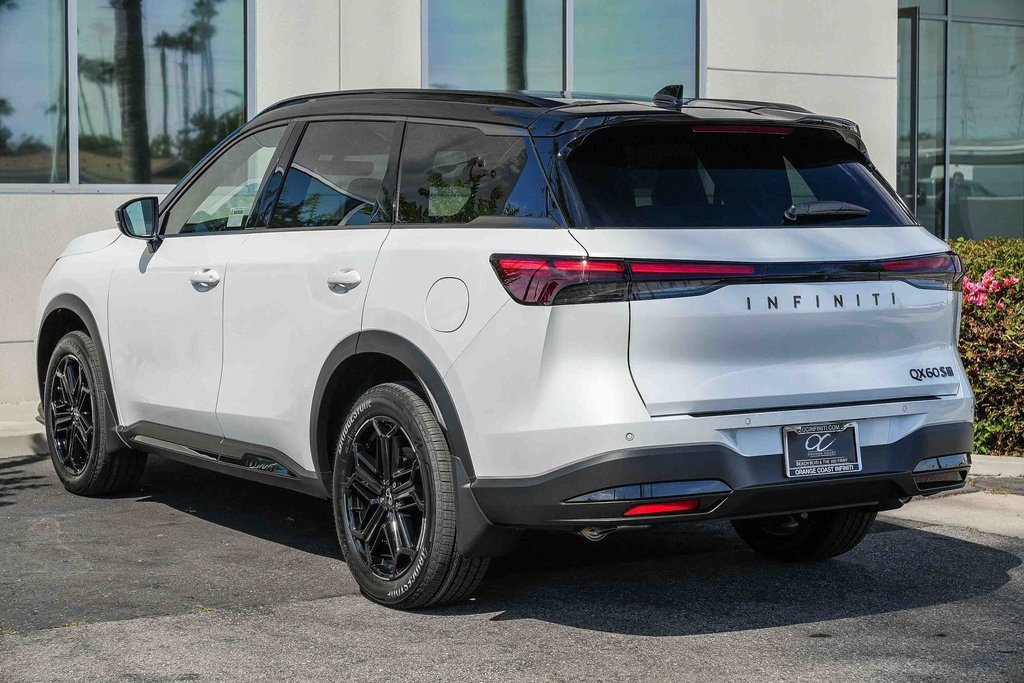New 2026 INFINITI QX60 Luxe w/ Dark Cargo Package image 4