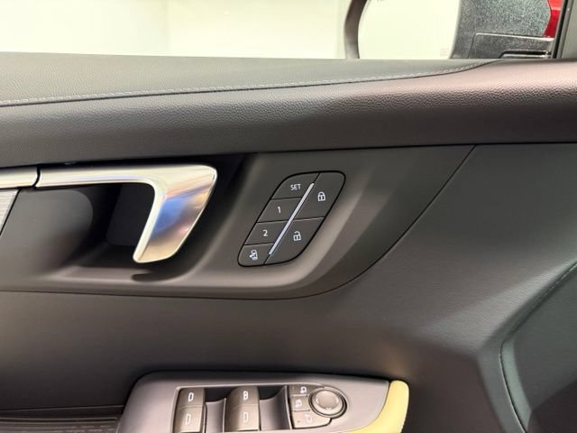 New 2027 Buick Enclave Preferred w/ Power Package FWD image 13