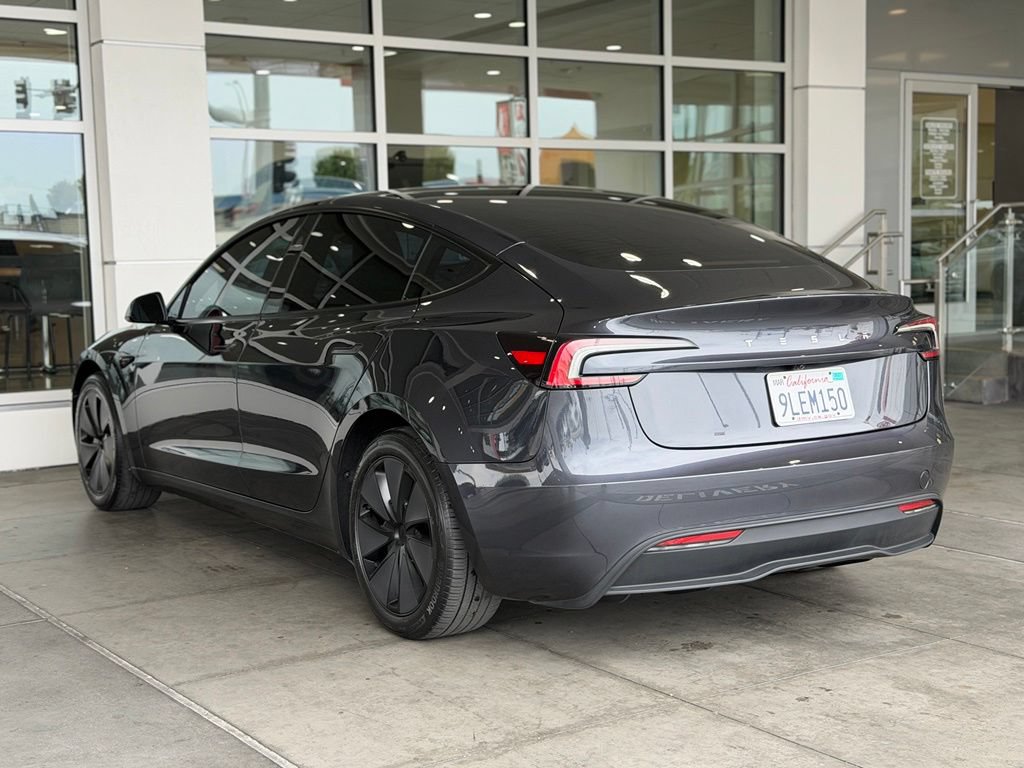 Used 2024 Tesla Model 3 Standard Range RWD image 9