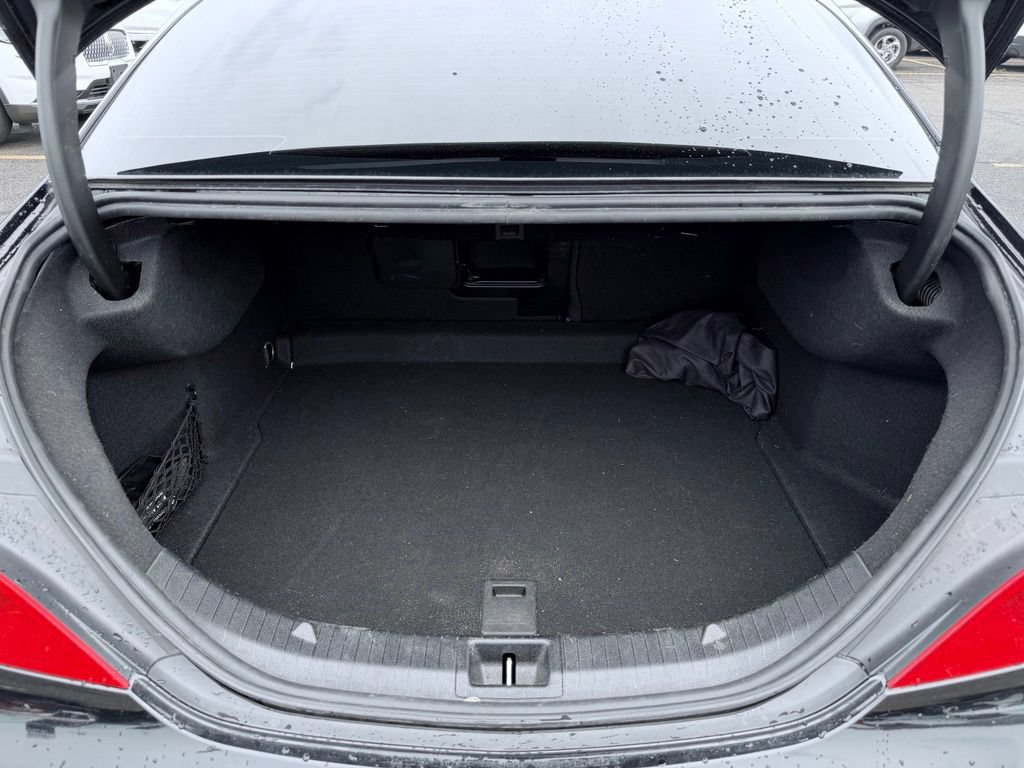 Used 2018 Mercedes-Benz CLA 250 4MATIC image 9