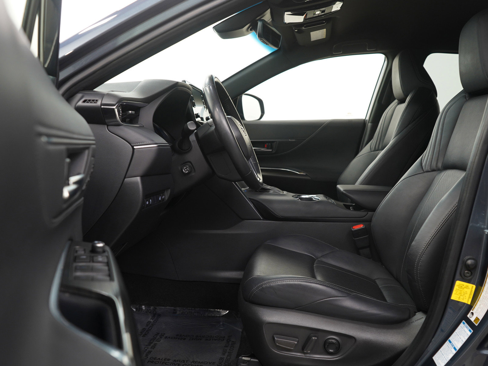 Used 2021 Toyota Venza XLE image 19