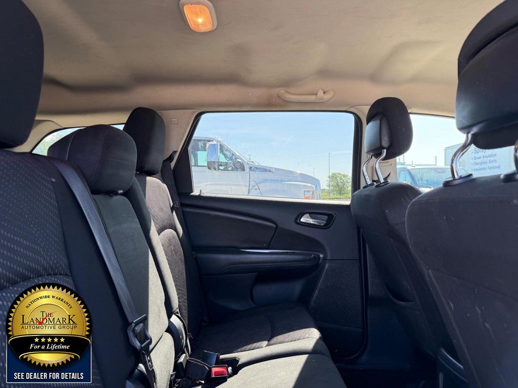 Used 2019 Dodge Journey SE FWD image 14