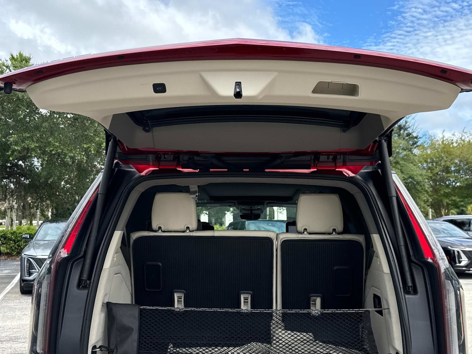 Certified 2024 Cadillac Escalade Sport Platinum image 12