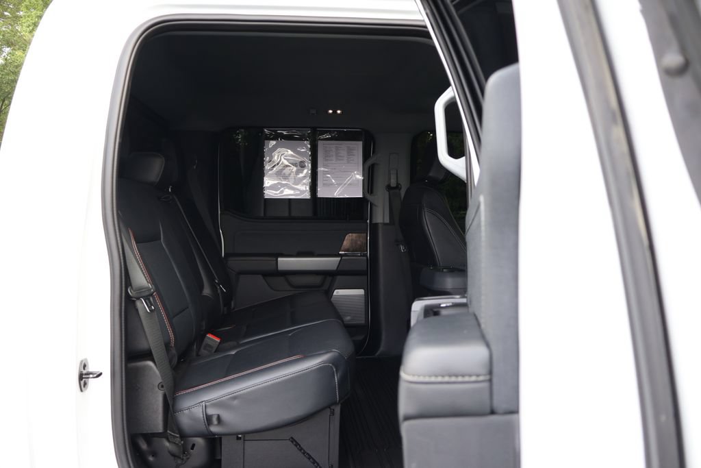 Used 2023 Ford F250 Lariat w/ Sport Appearance Package AWD/4WD image 53