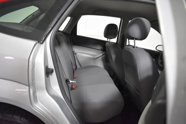 Used 2007 Ford Focus S FWD image 20