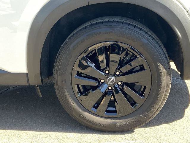 Used 2022 Nissan Pathfinder S image 28