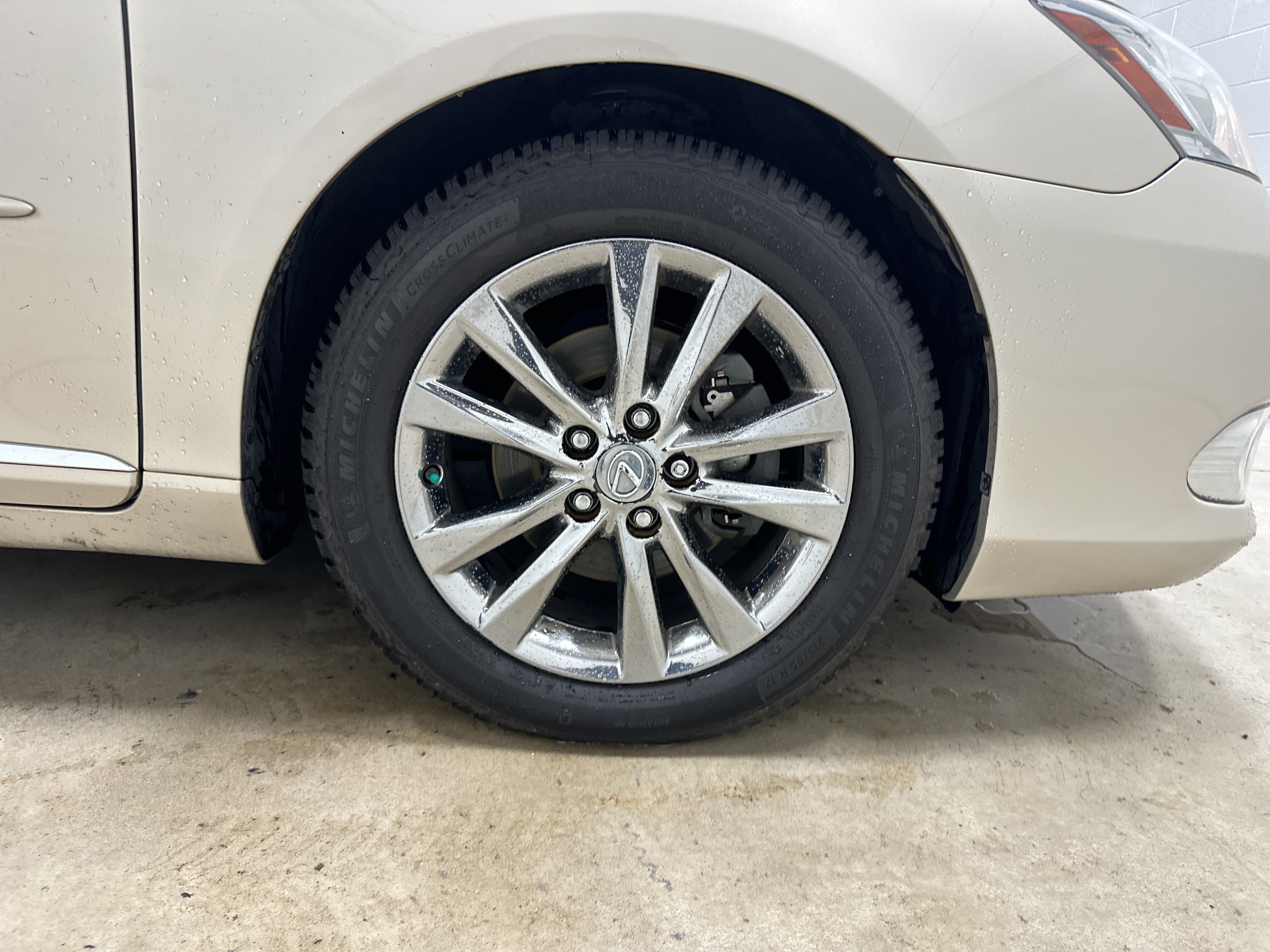 Used 2011 Lexus ES 350 FWD image 13